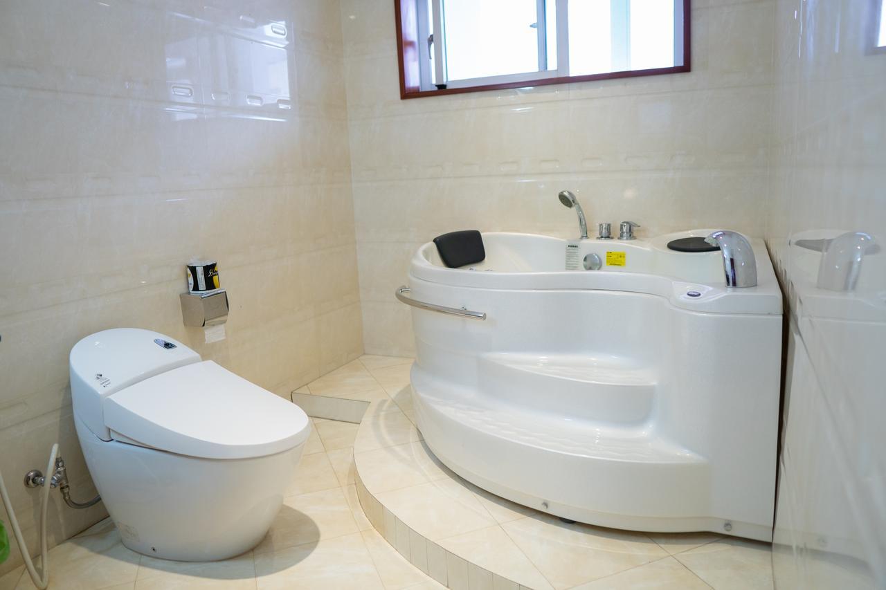 Minh Duc Hotel Hạ Long Extérieur photo